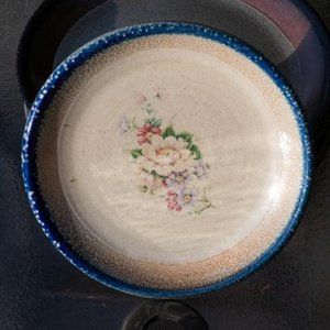 Monroe Salt Works Pembroke Whit Flower Floral w.Blue Trim Large Salad Plate 8.5"